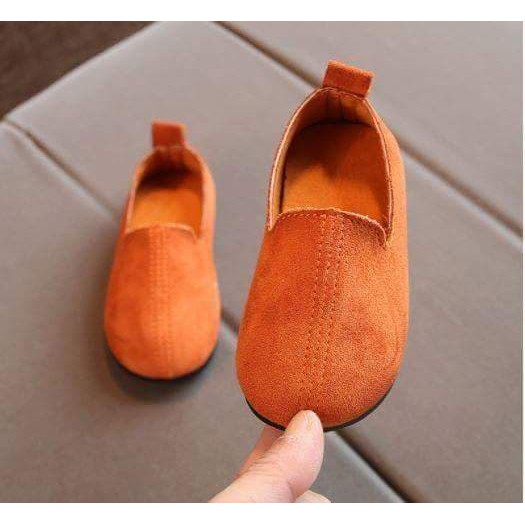 Giày lười da lộn