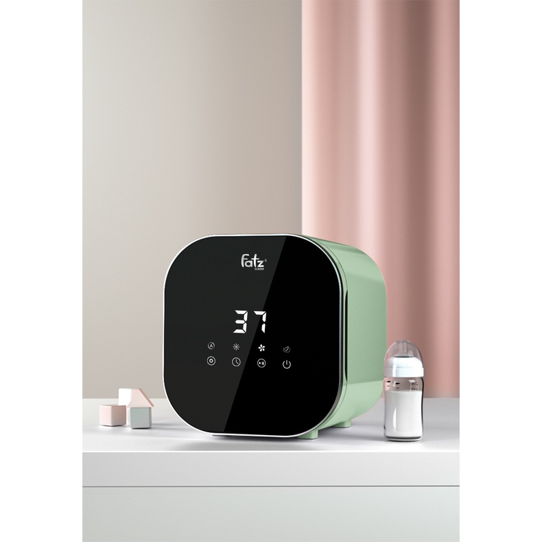 Máy tiệt trùng sấy khô bằng tia UV Queen 1 18L FB4716CY với Đèn cực tím (UV) thương hiệu Philips