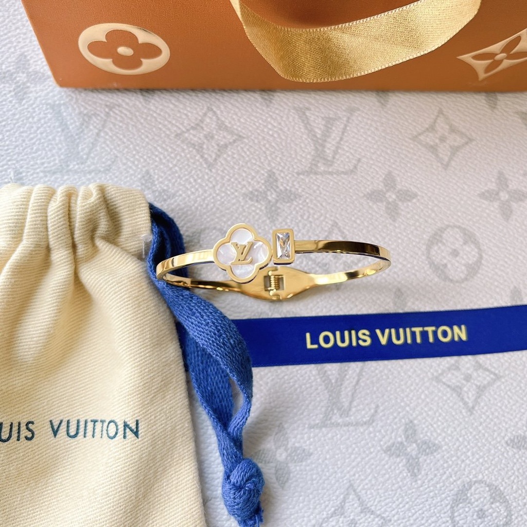 Vòng Tay Louis Vuitton Bằng Thép Titan Họa Tiết LV Monogram