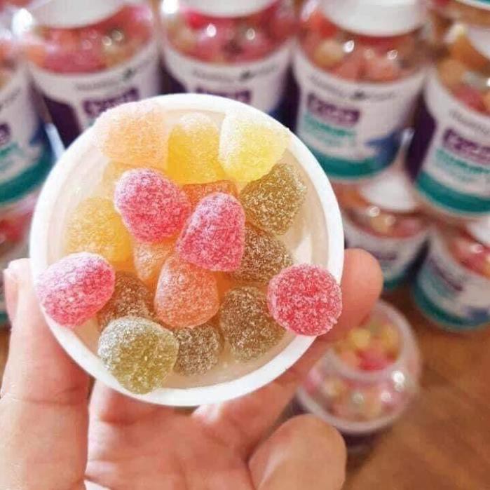 Kẹo gum Healthy Care Gummy Omega 3 của Úc lọ 250 viên giúp bé phát triển mắt và não từ 2 tuổi