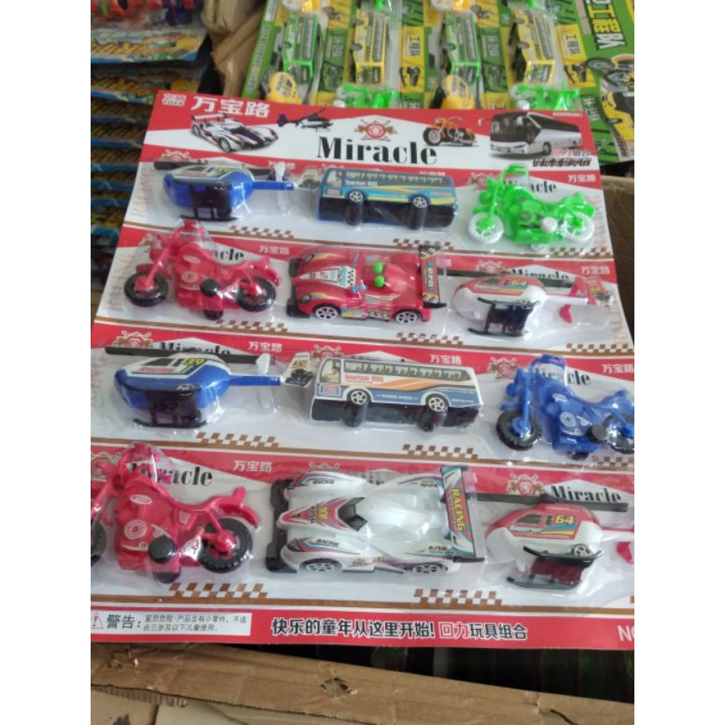 vỉ đồ chơi xe buýt xe máy nhìu màu . ngộ nghĩnh