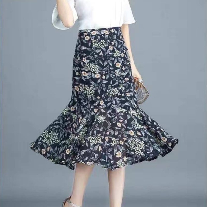 Chân váy họa tiết hoa thanh lịch trẻ trung cho nữ