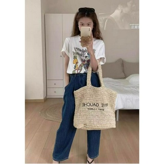 Áo thun ngắn tay xonxen shop quy nhơn xhm in hình huckleberry,chất vải thun mềm mại ,mát ,có 2 màu trắng và xám mã 261