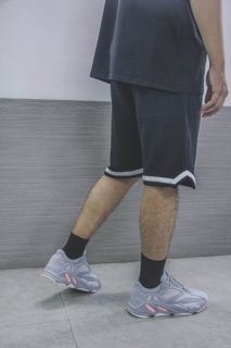 V Line short