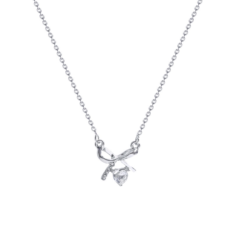 Vòng cổ Mặt Hình Bướm Đính Đá Zircon Sang Trọng Cho Nữ