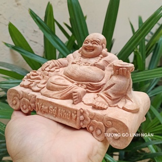 Tượng phật di lặc gỗ xá xị