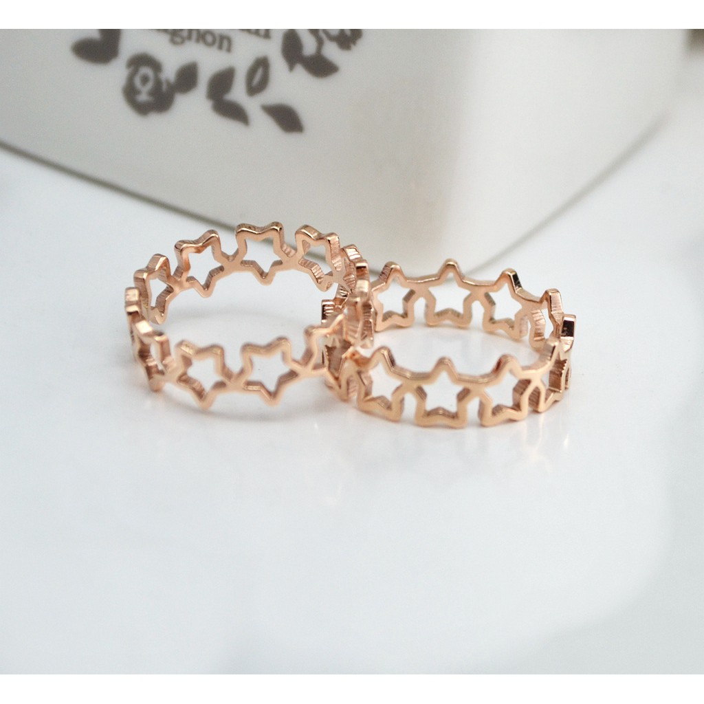 Nhẫn Đeo Tay Bằng Thép Titan Mạ Vàng 18K Phong Cách Hàn Quốc Đơn Giản