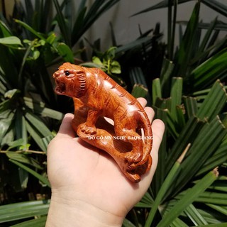 Tượng con hổ gỗ hương 12 cm (mẫu mới)