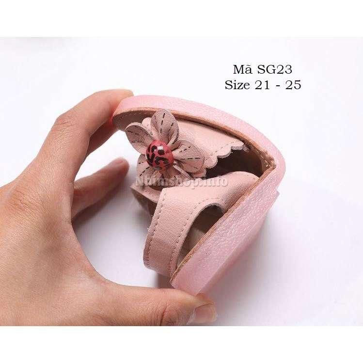 Sandal bé gái 1 - 3 tuổi kiểu dáng Hàn Quốc da Pu mềm gắn hoa xinh xắn SG23