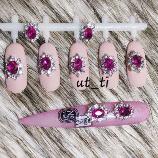Charm đá hồng ngọc-nail mã 130