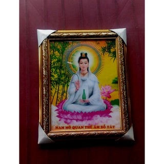 Khung Tranh Laminate Quan Âm Ngồi Đài Sen Rừng Trúc Khổ 18x24
