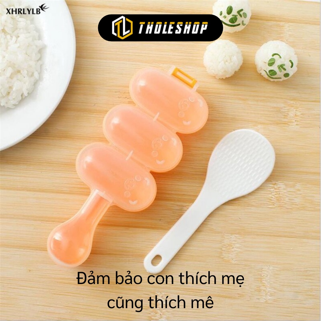 Khuôn Lắc Cơm - Bộ Khuôn Tạo Hình Cơm Nắm 3 Viên Tròn Cho Bé Ăn Dặm Kèm Thìa 9600