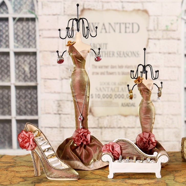 [Kloware] Giá Đỡ Ma Nơ Canh Vải Nhung Treo Nhẫn Trang Sức Tại Nhà