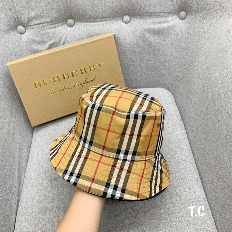 Cặp mũ bucker và lưỡi trai bbr mới nhất 2022