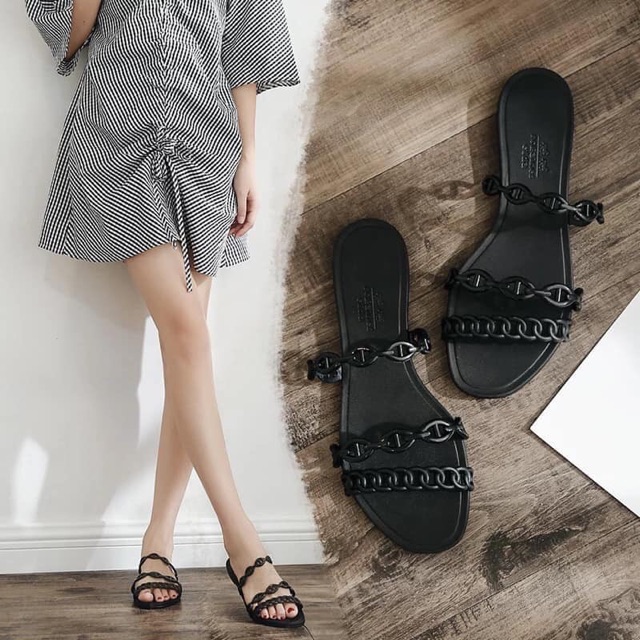 Dép nhựa mắt xích