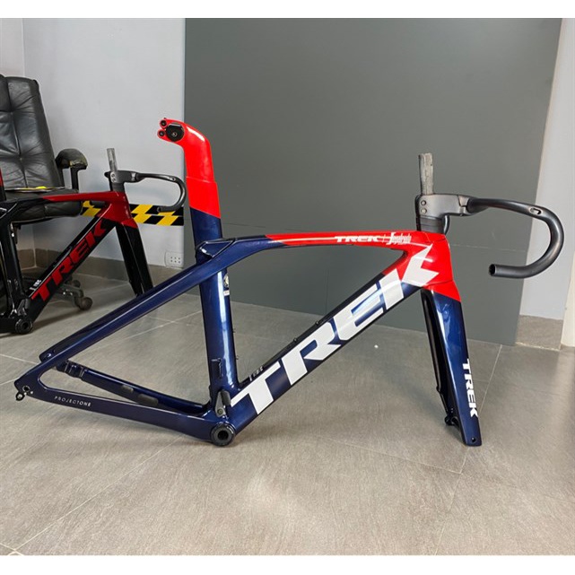 Khung xe Road Carbon T/r/e/k- M/a/d/rone S/L/R 9 phanh đĩa