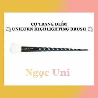 CỌ TRANG ĐIỂM WET N WILD COLOR ICON RAINBOW HIGHLIGHTER