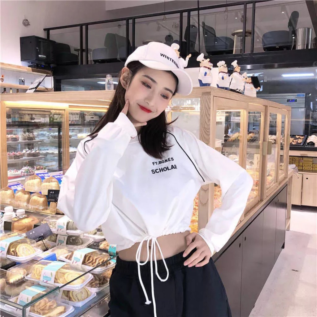 Áo croptop thắt dây phía dưới in chữ nhỏ sành điệu TTSA0051