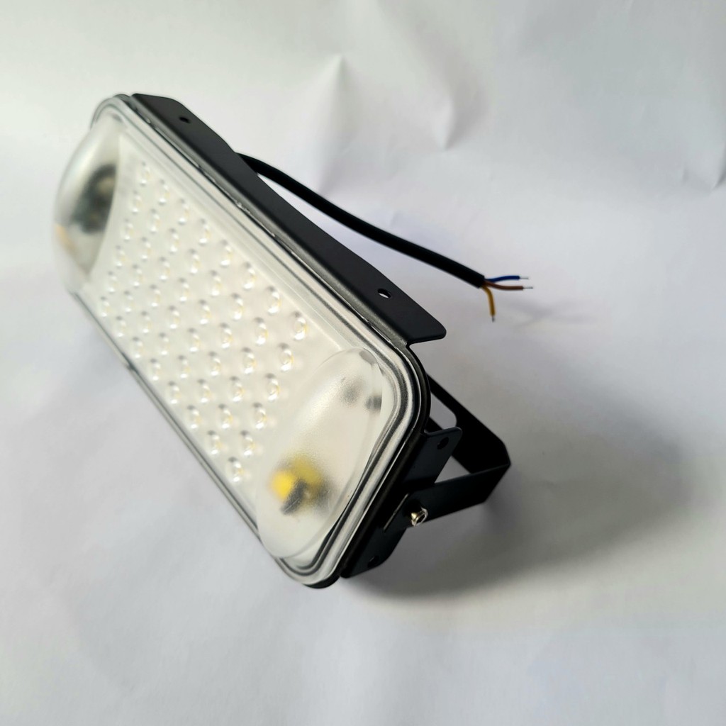 Thanh lý - Đèn Pha Led nhỏ gọn 50w 4800lm 220V sáng trắng - Chất Lượng Cao Chống Nước IP67 Dùng Trong Nhà / Ngoài Trời