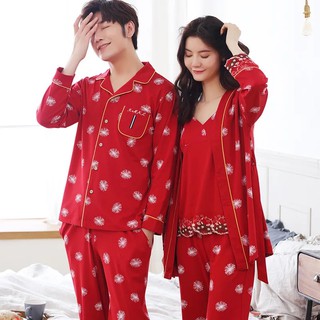 Bộ đồ pijama đôi nam nữ, màu đỏ rực rỡ phù hợp với các đôi uyên ương lắm nha