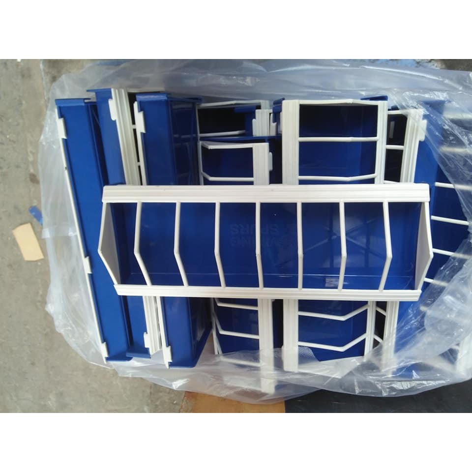 MÁNG ĂN CHỐNG BỚI CHO GÀ, BỒ CÂU, CHIM CẢNH
