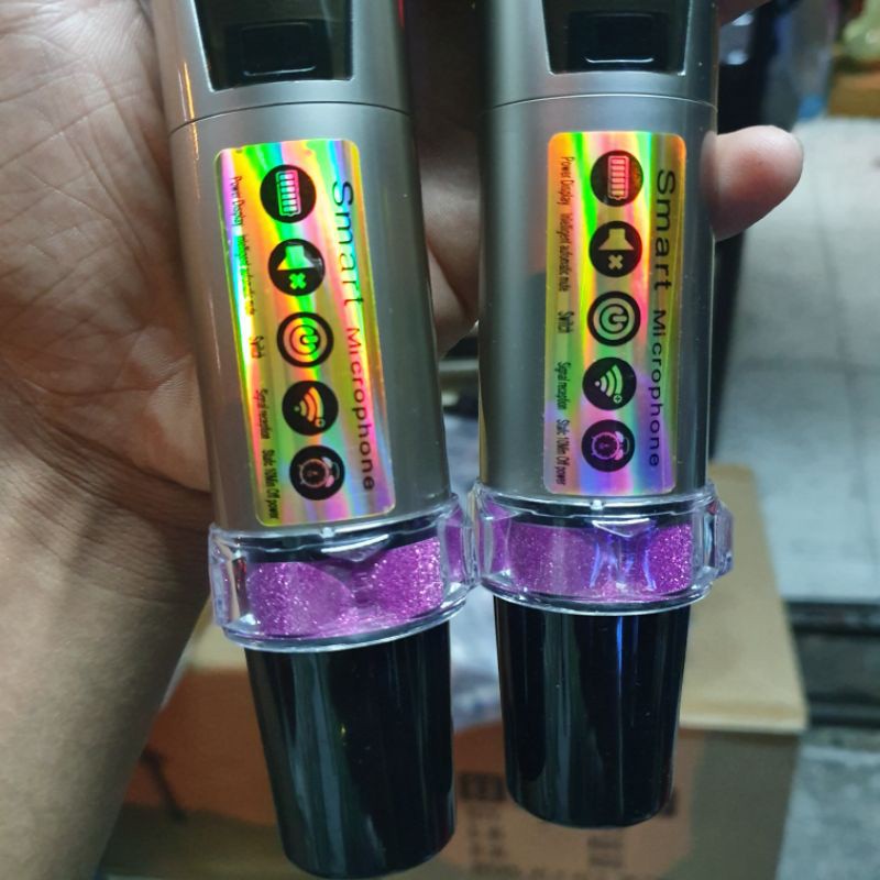 Micro UGX 8 Kim Loại Có Sẵn Chống Lăn Mic UGX Shure Hát Hay Tiếng Sáng Ấm - Micro Kim Loại Sóng UHF Set Tần Số