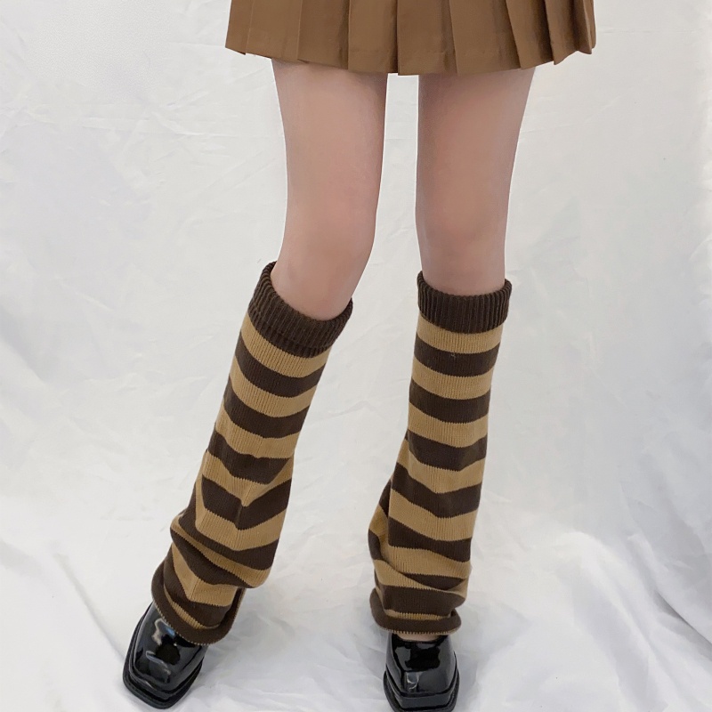 Vớ ống loe dệt kim kẻ sọc màu sắc tương phản giữ ấm chân phong cách Harajuku cho nữ