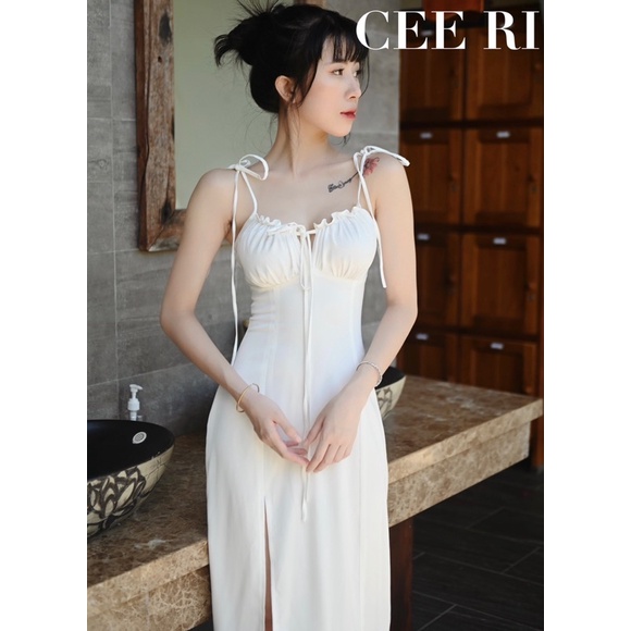 Váy lụa xẻ đùi hai dây cao cấp ( Ảnh thật - Chính chủ CEE RI )