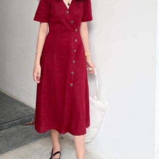 ĐẦM MIDI NÚT GỖ LỆCH