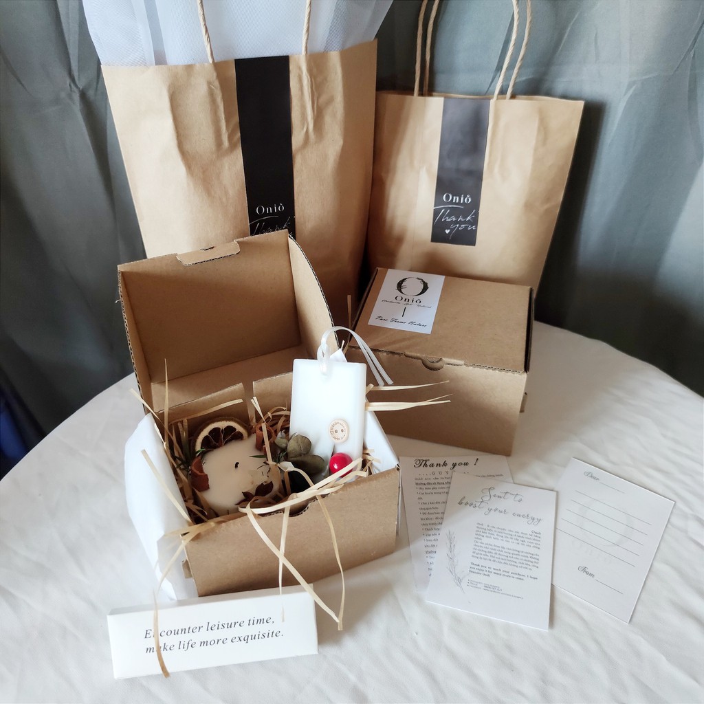 Hộp quà tặng theo set - Handmade by Onio - gồm nến thơm - sáp thơm - kích thước hộp 12x10x8cm kèm túi