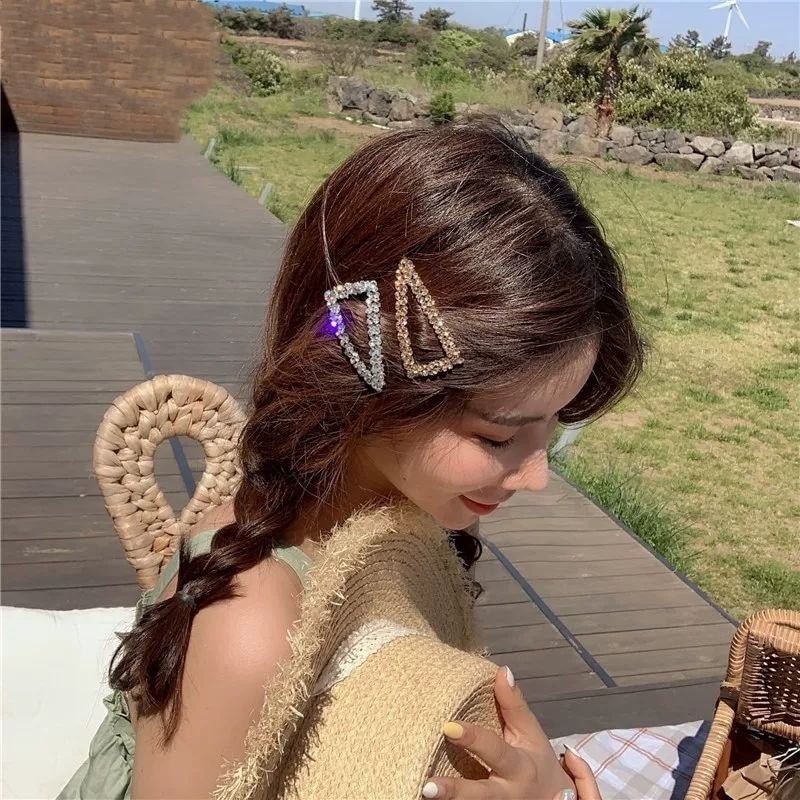 Kẹp tóc đính đá lấp lánh xinh xắn cho nữ