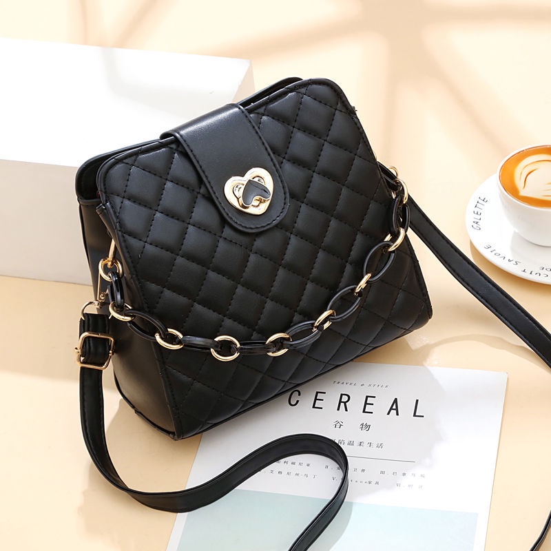 Túi Đeo Chéo Nhỏ Quai Xích Hình Thoi Phong Cách Mới Cao Cấp Dễ Phối Đồ Cho Nữ