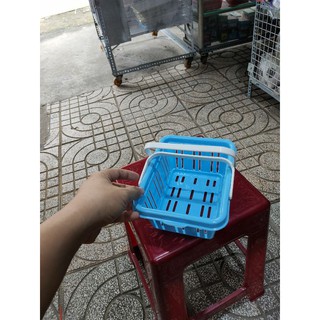 Rổ nhựa vuông có quai xách - Mã 01