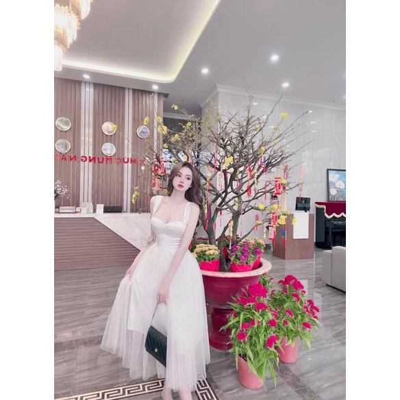 Đầm maxi ren 2 dây kết đá eo