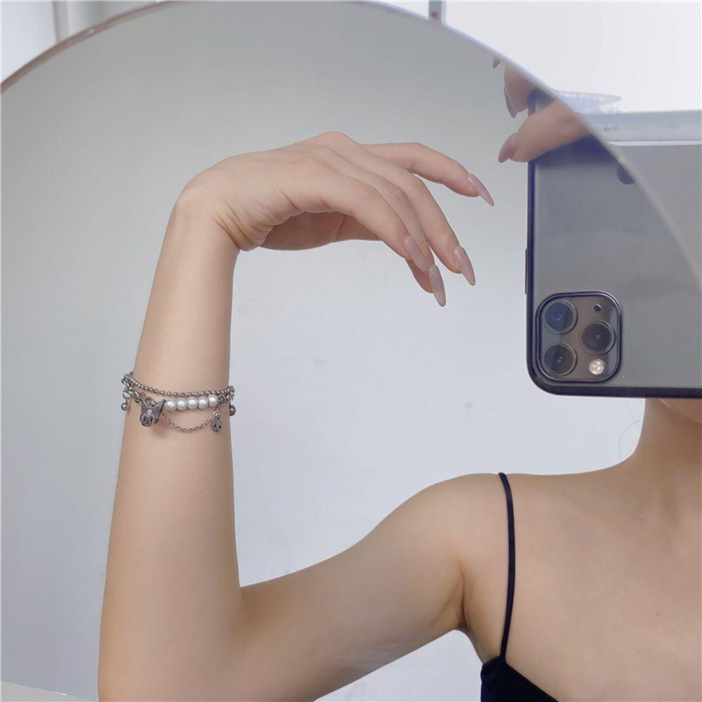 Vòng Đeo Tay Hai Lớp Bằng Hợp Kim Mặt Hình Gấu Và Chó Kuromi Phong Cách Cổ Điển Dành Cho Nam Nữ