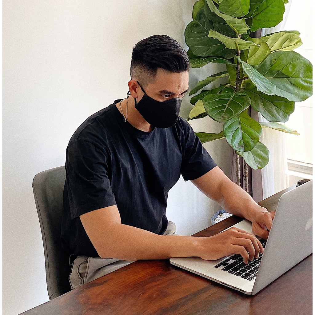 TheWolf Face Mask Chain - Khẩu Trang | BigBuy360 - bigbuy360.vn