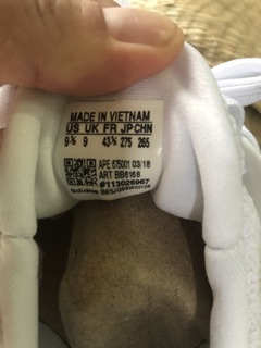 ( đủ hộp) giày UB 4.0 trắng full đủ size 1:1