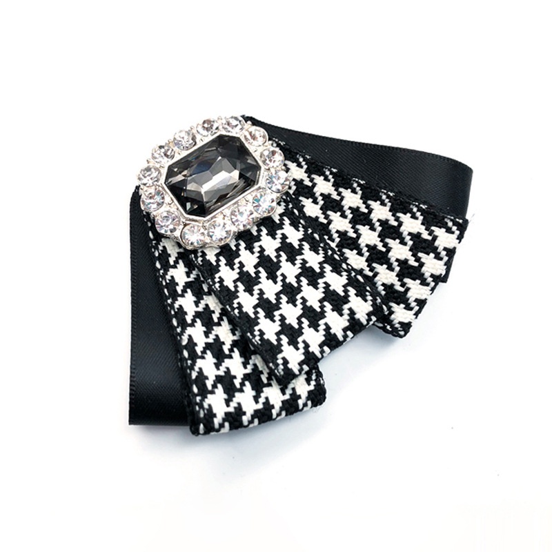 Nơ Cài Cổ Áo Họa Tiết Caro Trắng Đen Đính Pha Lê Cổ Điển Cho Nữ