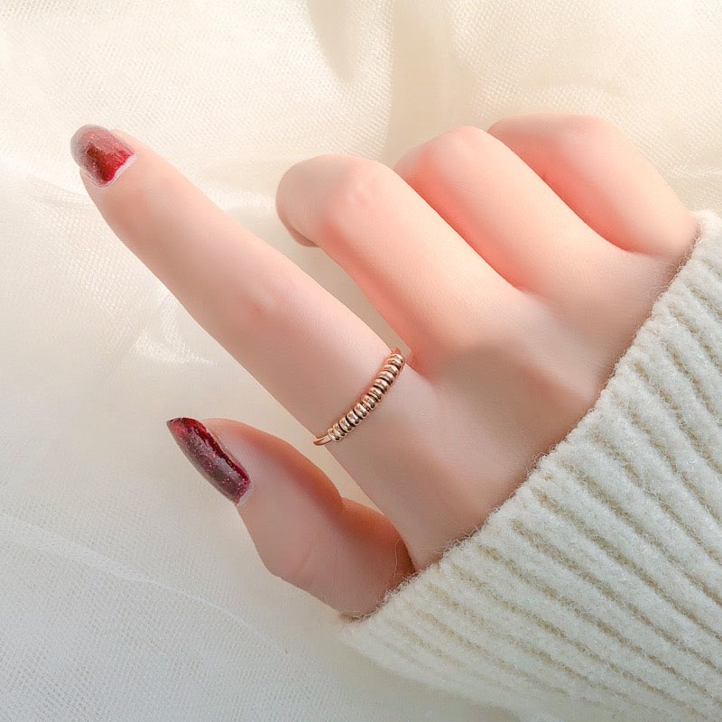 Nhẫn thép titan mạ vàng hồng 18k đính hạt tròn nhỏ đơn giản dễ phối đồ thời trang hàn quốc