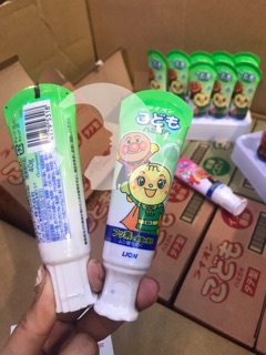 Kem đánh răng trẻ em - Lion - Nhật -40gr