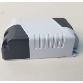 BOX NHỰA DRIVER LED 66mm*32mm*22m KW6