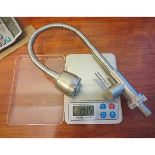 Vòi rửa chén lạnh Inox Sus 304 cần mềm.