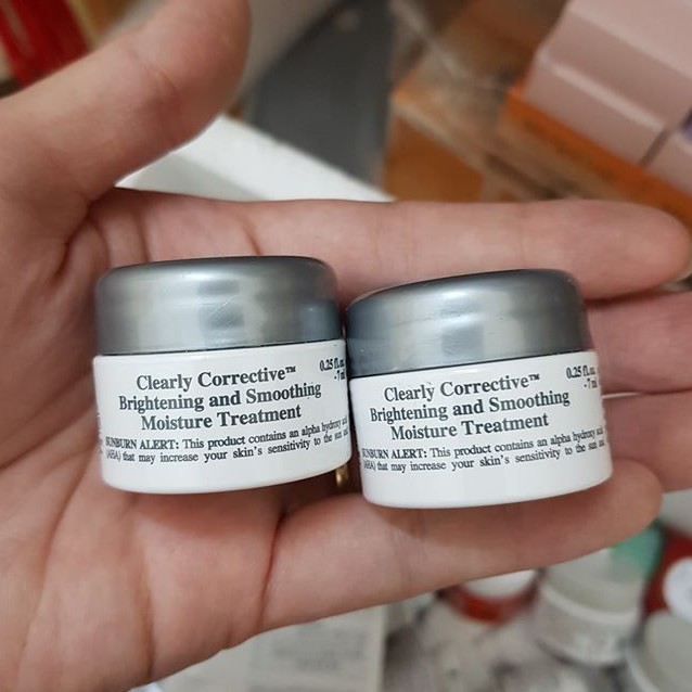 MẪU MỚI - Kem Dưỡng Trắng Clearly Corrective Brightening And Smoothing Kiehl's