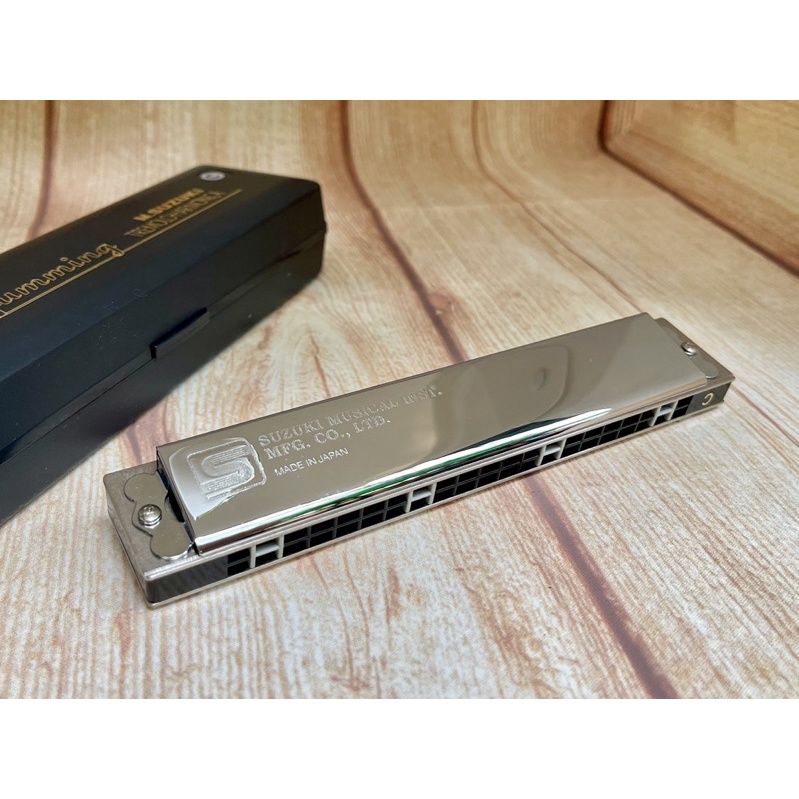 Kèn Harmonica cao cấp SUZUKI TREMOLO HUMMING 21 HOLES - TONE C