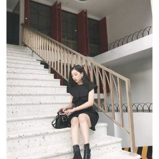 [ ĐẦM ĐỘC LẠ] ĐẦM ĐEN SANG CHẢNH CHÍT EO