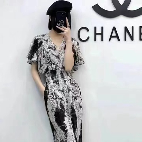 Jumpsuit thiết kế mùa hè 2022 cảm giác mực vẽ in mưa sương mù Giang Nam thời trang jumpsuit eo thon cổ chữ V quần dài