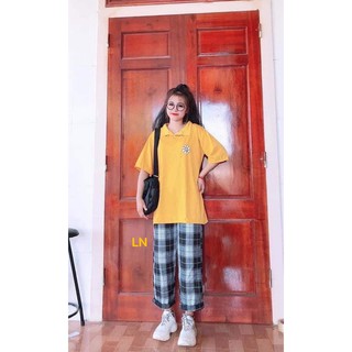 Set đồ áo polo hoa cúc và quần caro