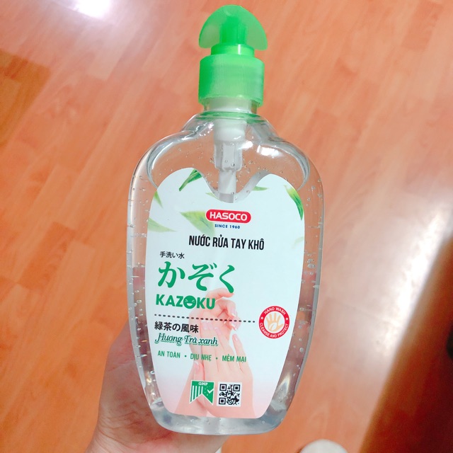 Nước rửa tay khô