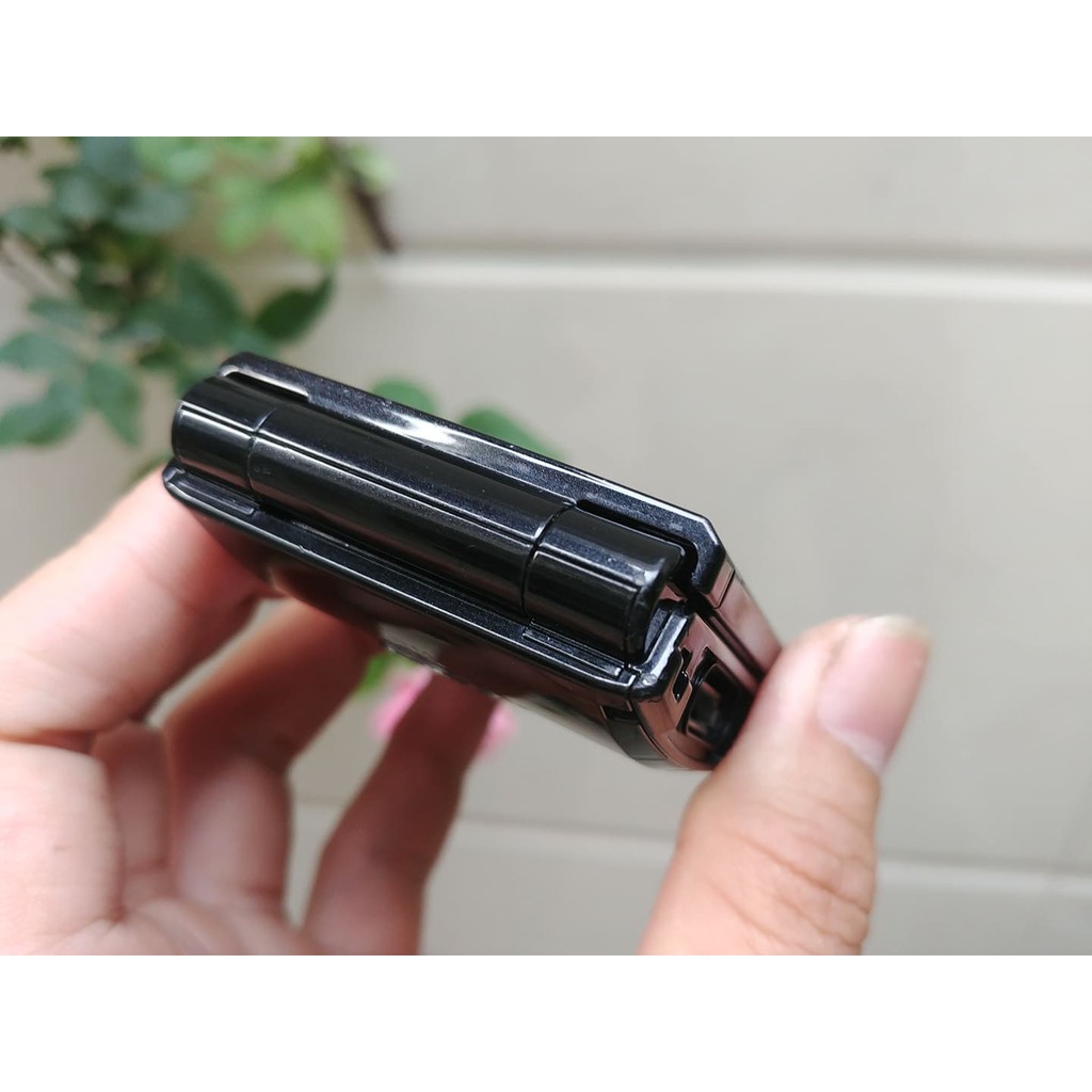 Điện thoại NEC N-02C màu đen