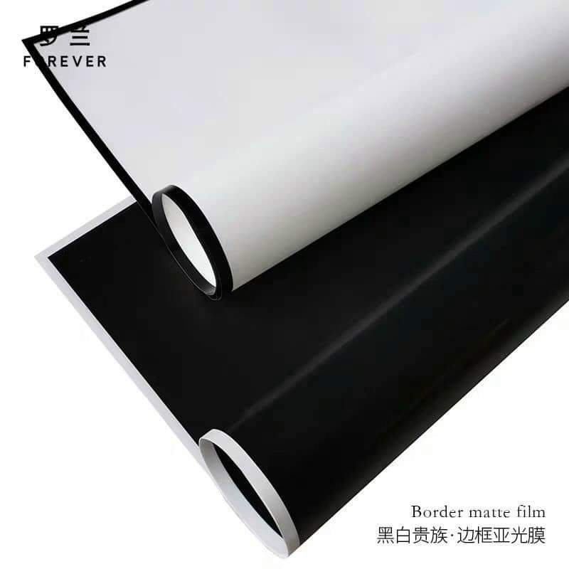 Giấy gói hoa viền trắng đen không thấm nước